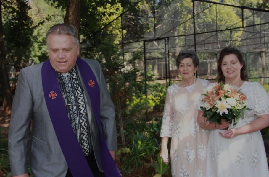 Wedding ceremony by Dr. Gerrit Rademeyer in Bedford